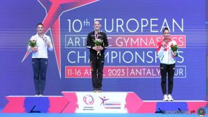 podium beam ph simone ferraro sfa02287 copia